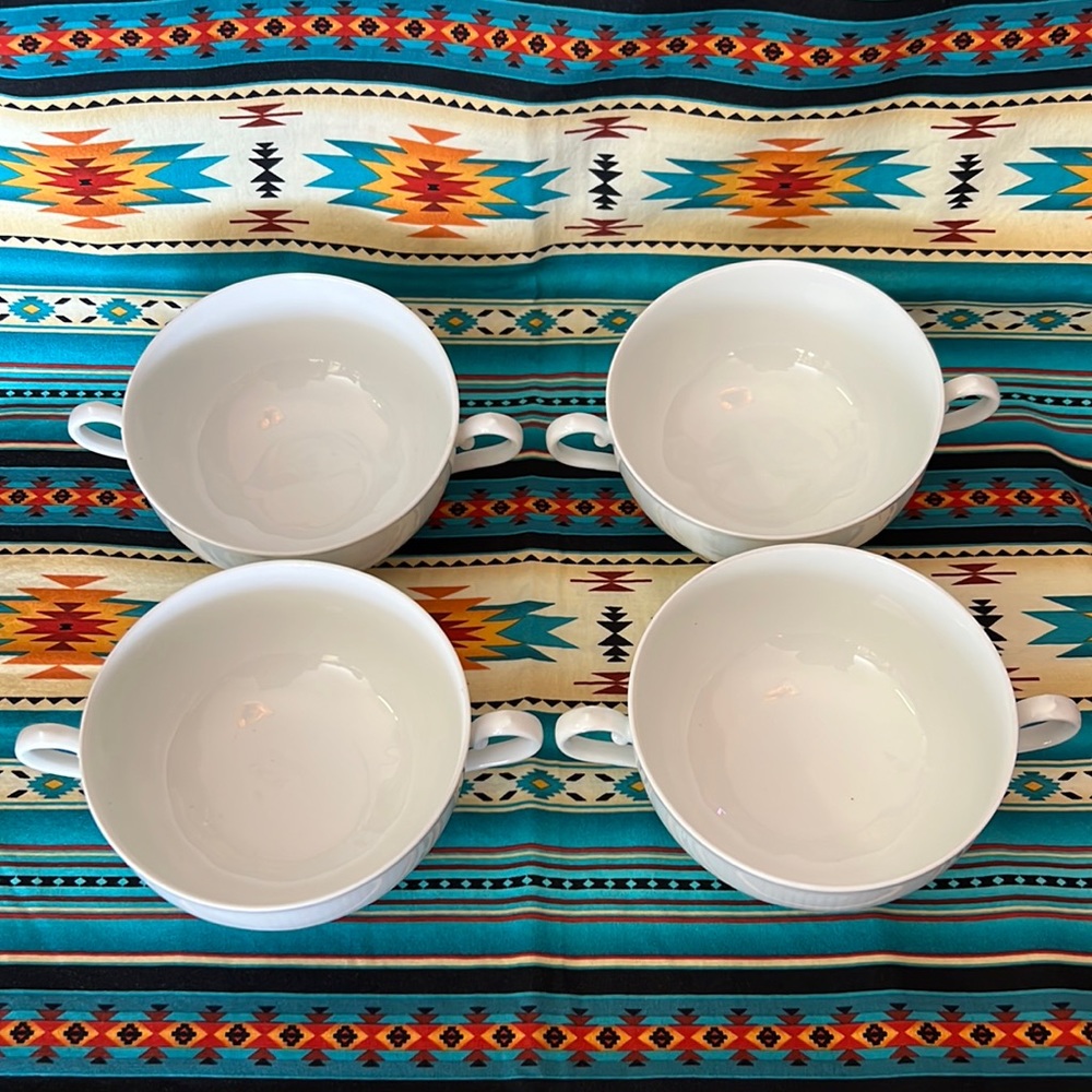 Four Kaiser WGermany Romantica Double Handled Soup Bowls